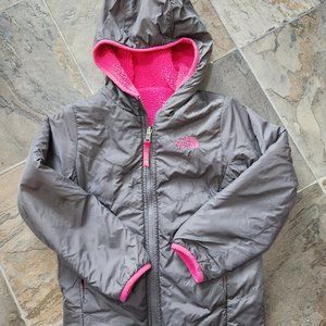 The North Face reversible girls jacket size XS (6)